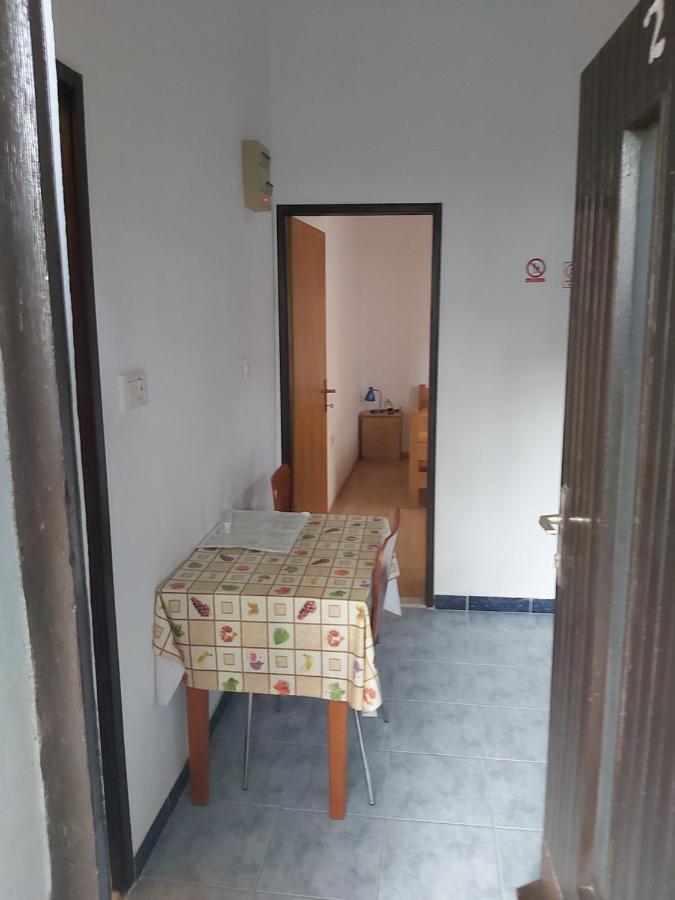 Apartman Janja Appartement Bol Buitenkant foto