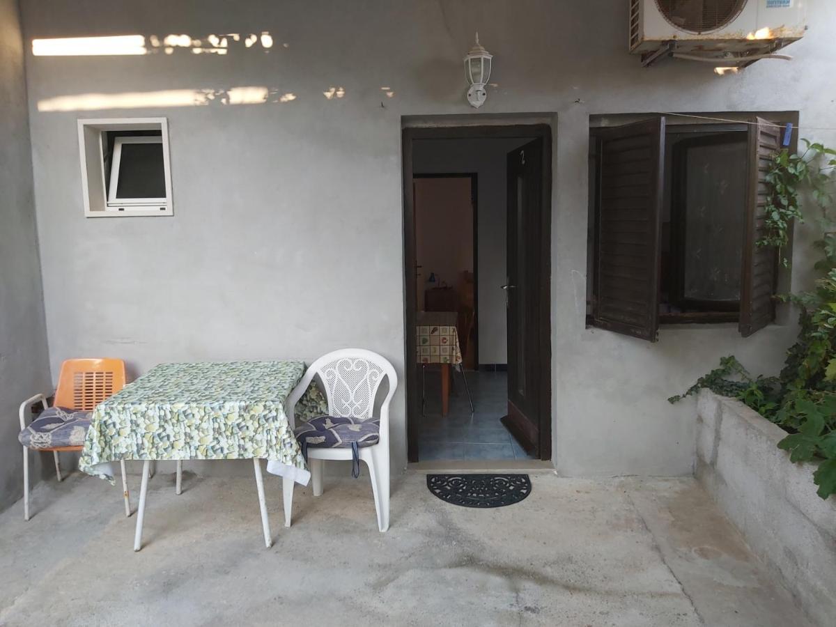 Apartman Janja Appartement Bol Buitenkant foto