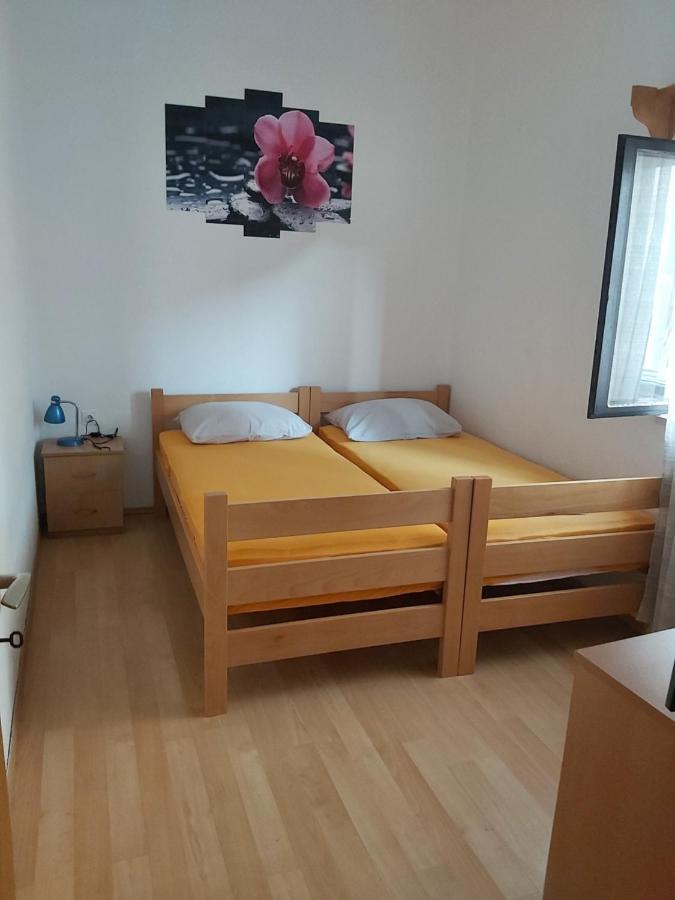 Apartman Janja Appartement Bol Buitenkant foto